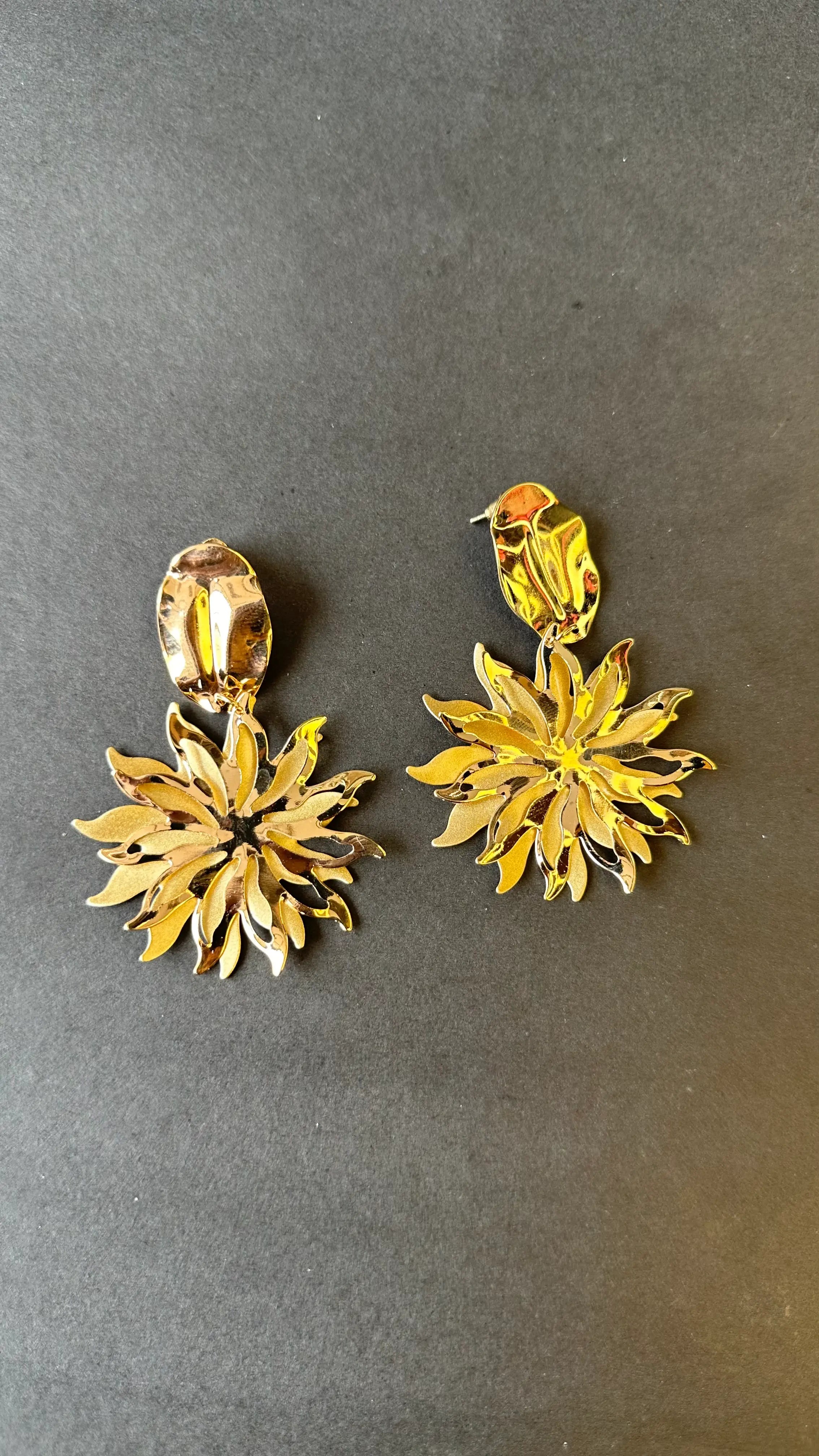 Sunflower Shine Earrings